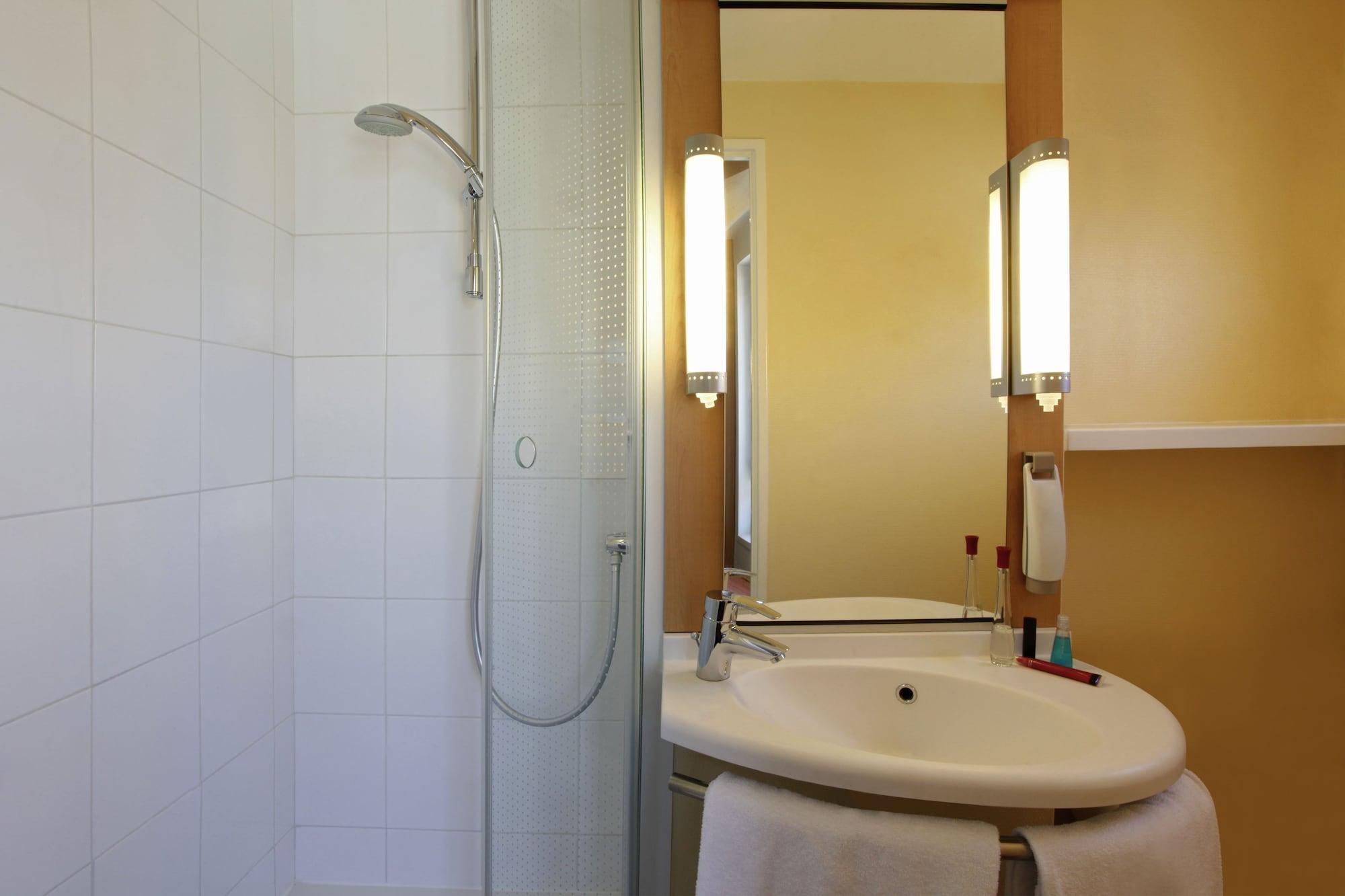 Ibis Nantes Centre Gare Sud Hotell Eksteriør bilde